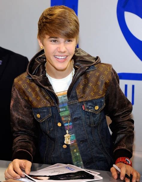 louis vuitton denim jacket justin bieber|Justin Bieber Wears Louis Vuitton x Supreme .